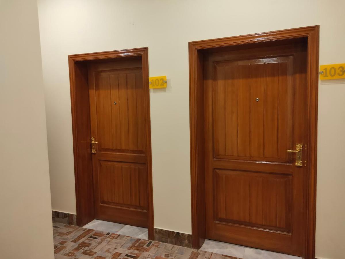 木尔坦s.R.酒廊酒店 外观 照片